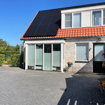 Genieten in een luxe vakantiewoning, dichtbij het IJsselmeer en strand Villa Warns Buitenkant foto