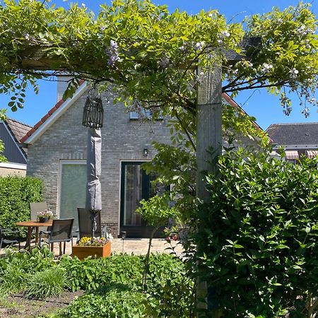 Genieten in een luxe vakantiewoning, dichtbij het IJsselmeer en strand Villa Warns Buitenkant foto